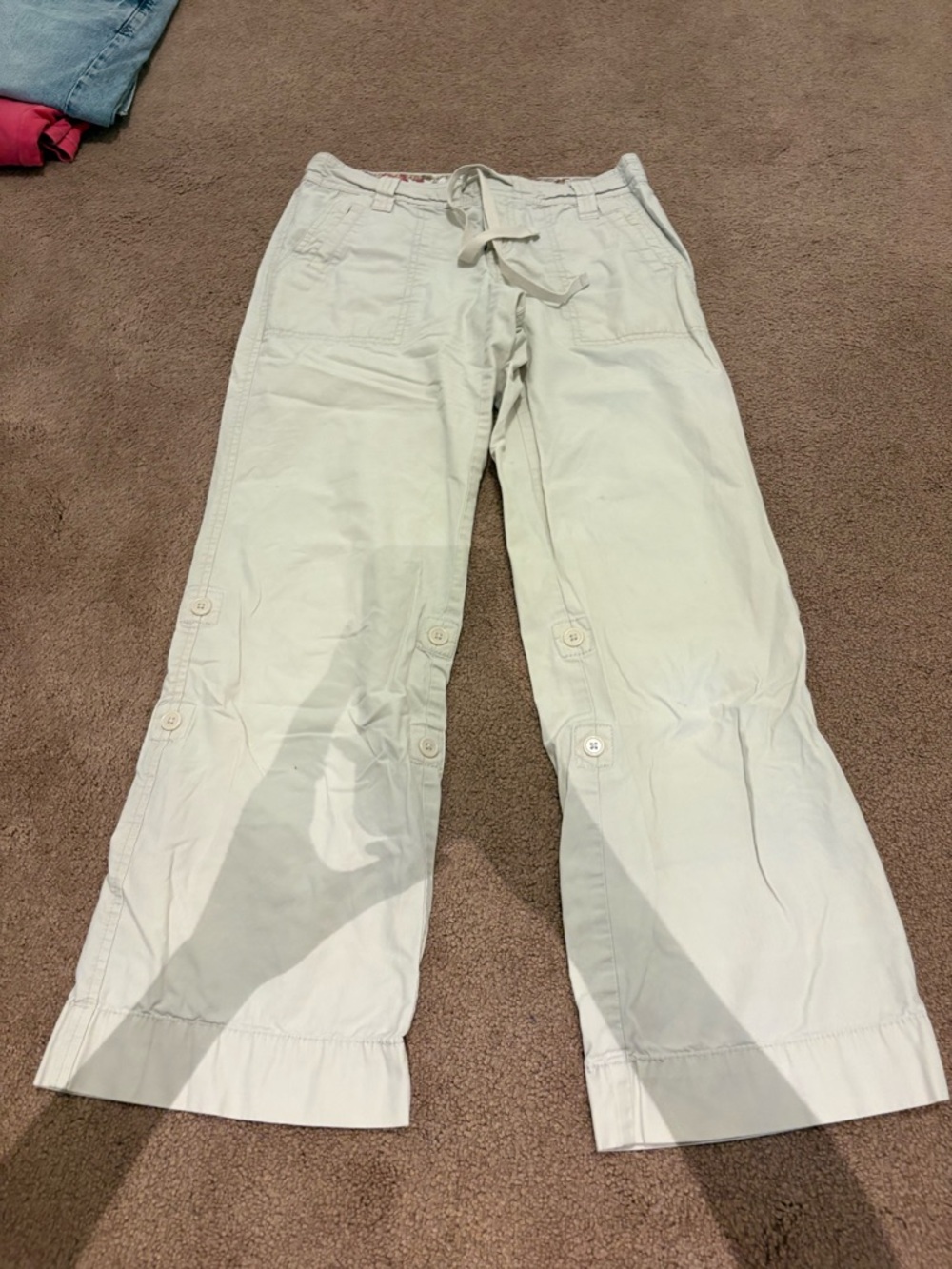 Old navy vintage 2000s Light Cream Drawstring Button-Detail Cargo Pants size 2